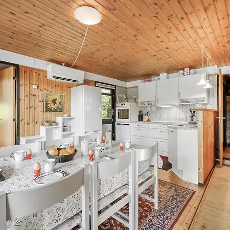Ferienhaus Tenaya - 200m To The Fjord By Interhome