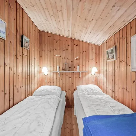 Tenaya - 200m To The Fjord By Interhome